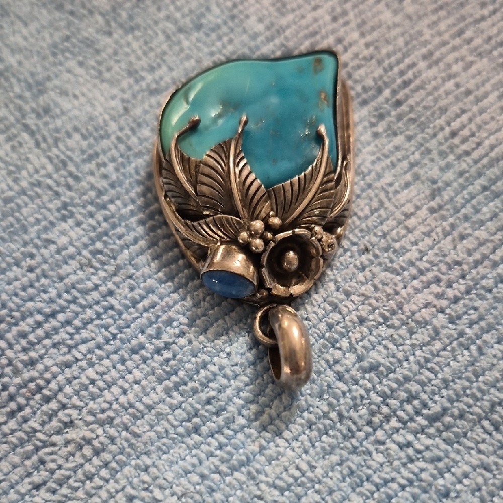 Turquoise Silver Pendant - Picture 6 of 16